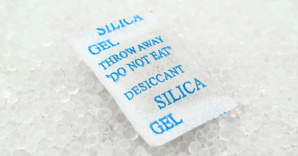 How Desiccants Protect Products: Benefits & Applications